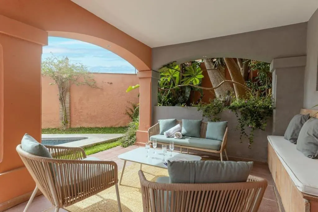Traditional Spanish Villa Near Puerto Banus Marbella 0*,  Spanien